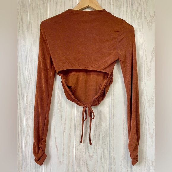 American Thread Bronze Long Sleeve Cropped Cut Out Top Size M EUC - Picture 3 of 3